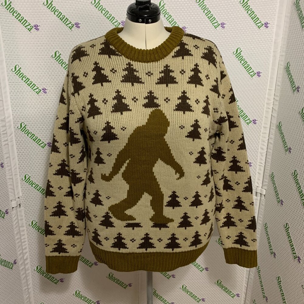 Middle Of Beyond Sweater Bigfoot Sasquatch Yeti MOB Christmas Pullover Mens XL